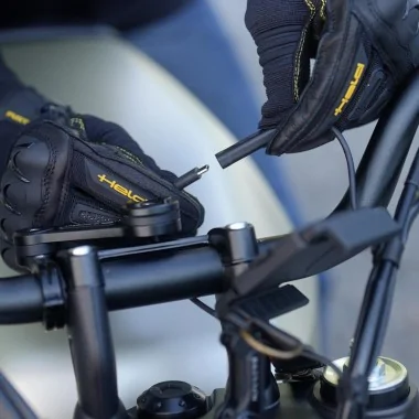 SP CONNECT CABLE SPC+12V kabel do ładowarki telefonu 150cm z konwertorem napięcia